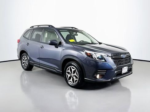 Used 2022 Subaru Forester Premium AWD/4WD image 10