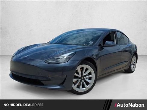 Used 2022 Tesla Model 3 Standard Range RWD image 1