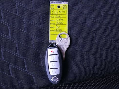 Used 2021 Nissan Kicks SV FWD image 57