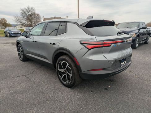 New 2026 Chevrolet Equinox EV LT FWD image 12