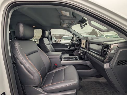 New 2026 Ford F250 Lariat w/ Chrome Package image 6