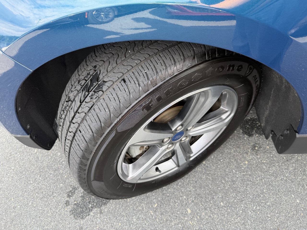 Used 2020 Ford Edge SEL w/ Convenience Package FWD image 23
