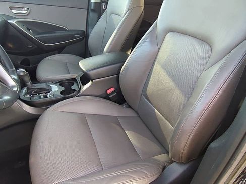 Used 2017 Hyundai Santa Fe Limited image 16