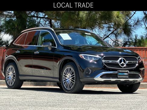 Certified 2024 Mercedes-Benz GLC 300 4MATIC image 2