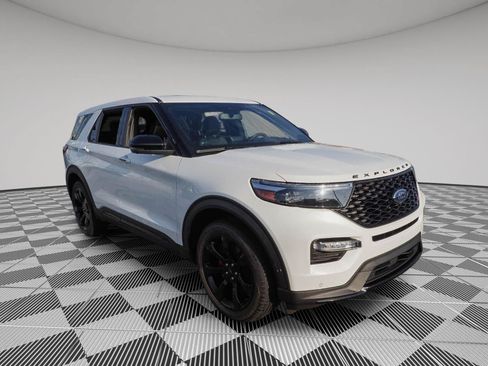 Used 2022 Ford Explorer ST w/ Equipment Group 401A AWD/4WD image 3