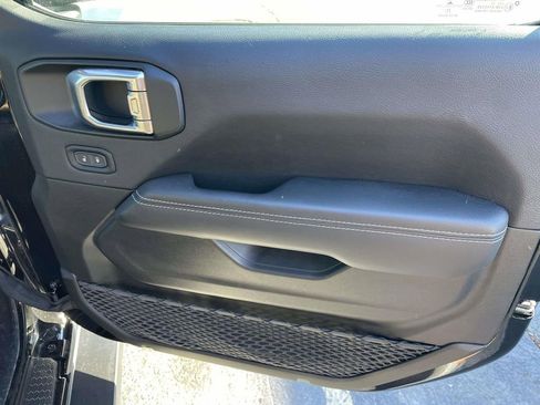 Used 2023 Jeep Wrangler Unlimited Rubicon 4xe w/ Steel Bumper Group image 46