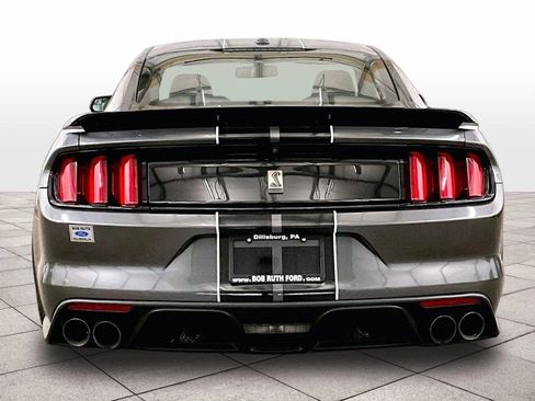 Certified 2017 Ford Mustang Shelby GT350 RWD image 4