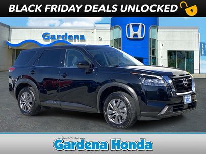 Used 2025 Nissan Pathfinder S
