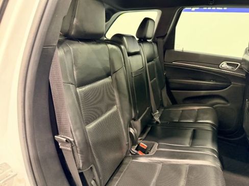 Used 2019 Jeep Grand Cherokee Limited w/ Luxury Group II image 29