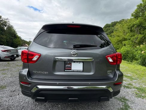 Used 2020 Nissan Pathfinder SL AWD/4WD image 5