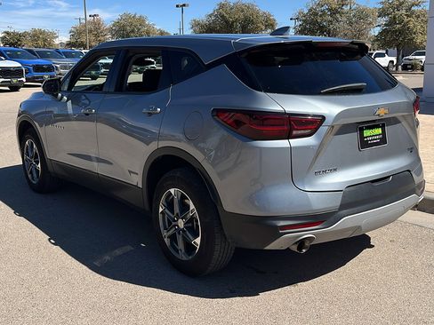 Used 2025 Chevrolet Blazer LT image 6