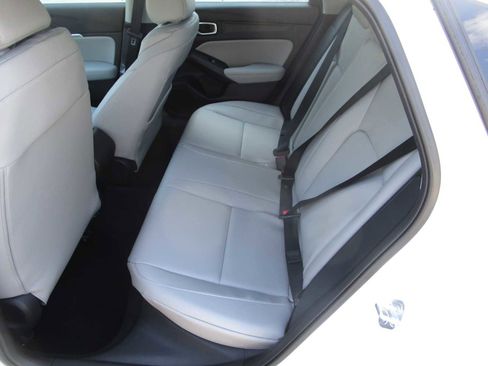 Used 2025 Acura Integra image 9