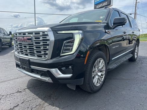 Used 2025 GMC Yukon XL Denali AWD/4WD image 1