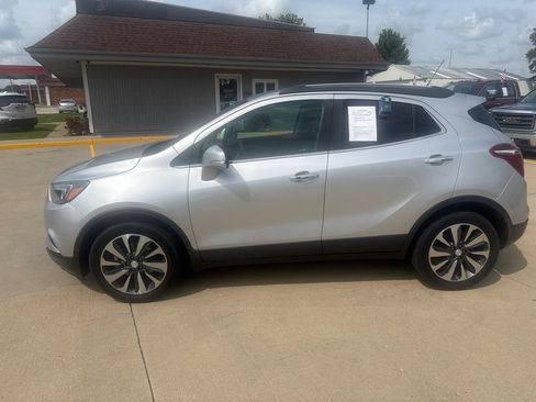 Used 2018 Buick Encore Preferred FWD image 2