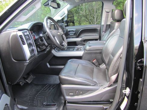 Used 2015 Chevrolet Silverado 2500 LTZ w/ Duramax Plus Package AWD/4WD image 12