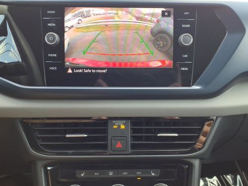 Used 2023 Volkswagen Taos SE w/ Black Wheel Package image 13