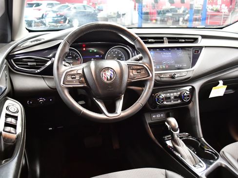 Used 2022 Buick Encore GX Select w/ Sport Touring Package FWD image 10