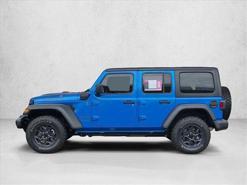 Used 2023 Jeep Wrangler Unlimited w/ Cold Weather Group AWD/4WD image 8