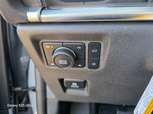 New 2026 Ford Expedition Max Platinum w/ Driver's Package image 32