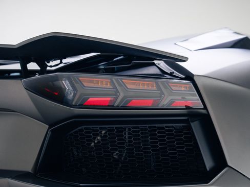 Used 2015 Lamborghini Aventador LP 700-4 image 30