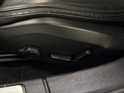 Used 2020 Volvo V60 T5 Cross Country image 22