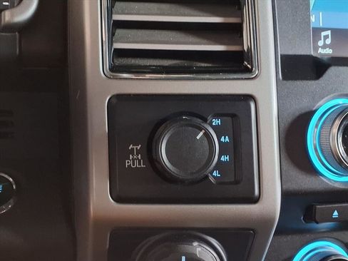 Used 2018 Ford F150 King Ranch w/ Equipment Group 601A Luxury image 26