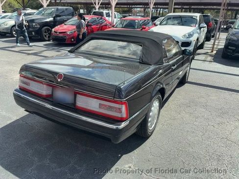 Used 1993 Cadillac Allante image 4