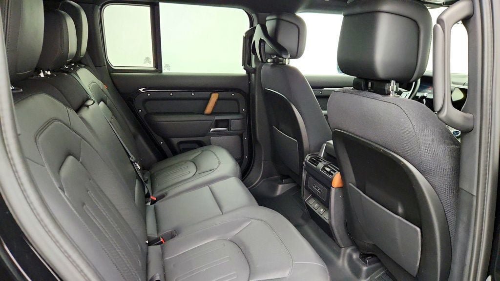 Used 2023 Land Rover Defender 110 X AWD/4WD image 26