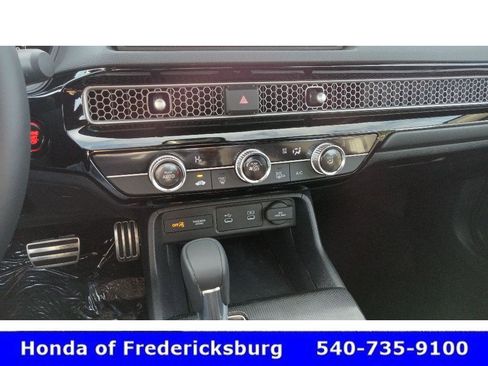 Certified 2025 Honda Civic Sport Touring image 19