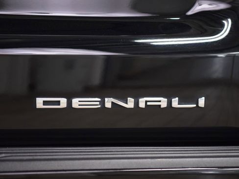Used 2024 GMC Yukon XL Denali w/ Advanced Technology Package AWD/4WD image 23