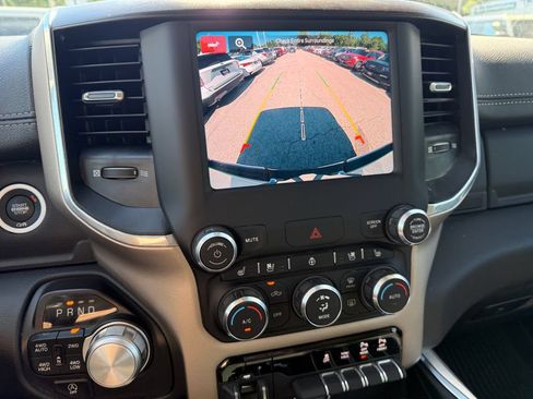 Used 2022 RAM 1500 Laramie AWD/4WD image 36