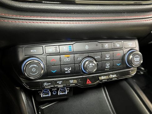 Certified 2023 Dodge Durango GT image 45