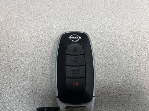 Used 2025 Nissan Versa SV FWD image 20