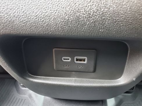 Used 2025 Cadillac XT5 Premium Luxury w/ LPO, Floor Liner Package AWD/4WD image 40