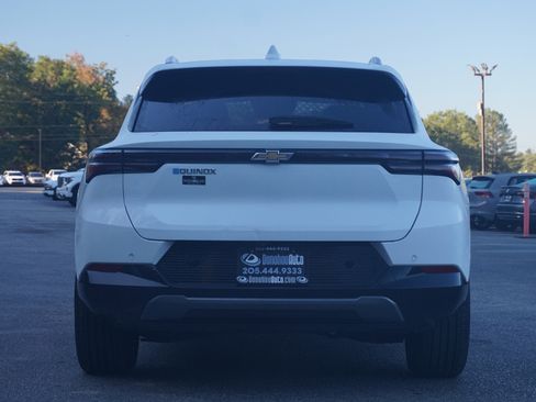 Used 2025 Chevrolet Equinox EV LT w/ Convenience Package image 8