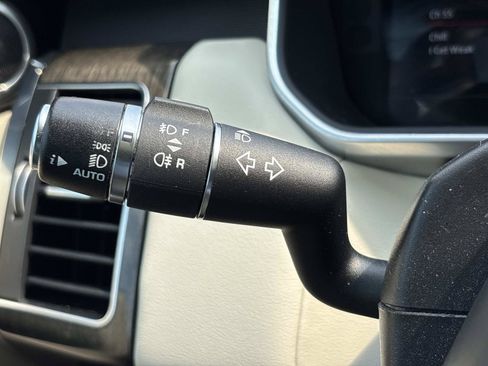 Used 2019 Land Rover Range Rover Sport HSE AWD/4WD image 21