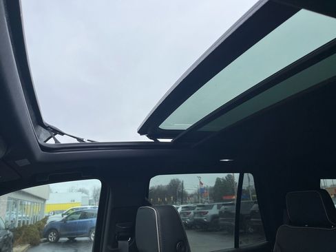 Used 2025 Chevrolet Tahoe Premier w/ Sun And Tow Package image 12