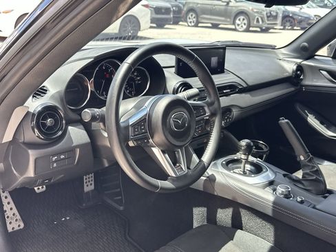 Used 2025 MAZDA MX-5 Miata Club w/ Interior Package RWD image 16