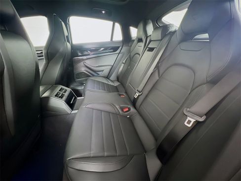 New 2026 Porsche Panamera 4 image 24