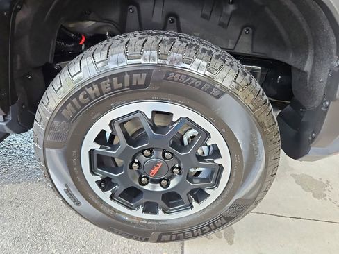 Used 2025 Toyota 4Runner TRD Off-Road Premium image 37