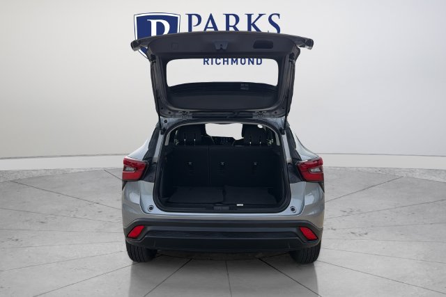 Certified 2024 Chevrolet Trax LS FWD image 19