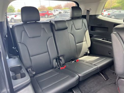 Used 2022 Kia Telluride S image 12