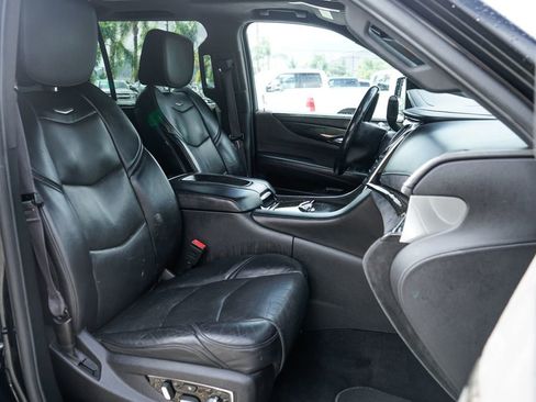 Used 2016 Cadillac Escalade ESV Platinum AWD/4WD image 48