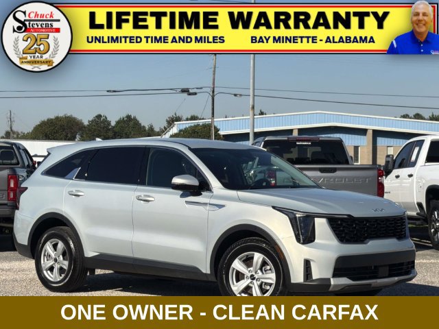 Used 2026 Kia Sorento LX FWD image 1