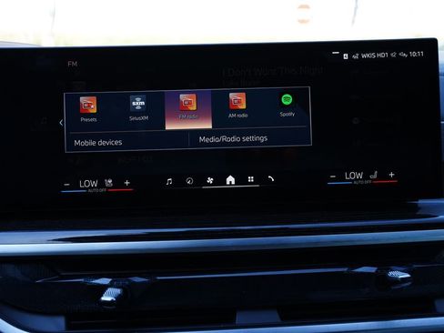 Used 2025 BMW X6 xDrive40i AWD/4WD image 29