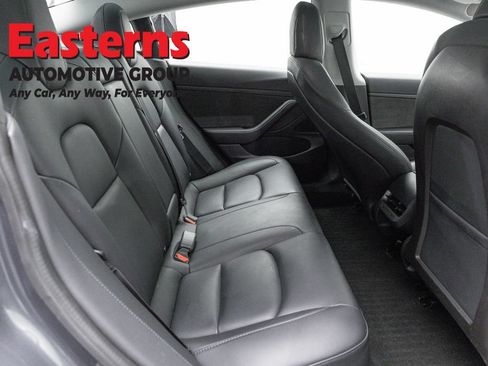 Used 2020 Tesla Model 3 Standard Range Plus RWD image 17