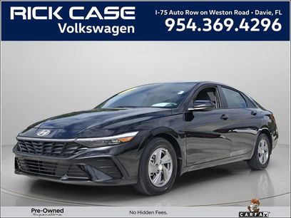 Used 2025 Hyundai Elantra SE