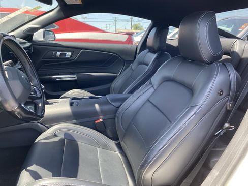 Used 2025 Ford Mustang Premium RWD image 11