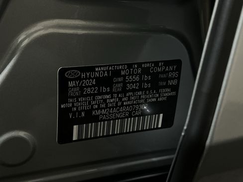 Used 2024 Hyundai Ioniq 6 SE AWD/4WD image 33