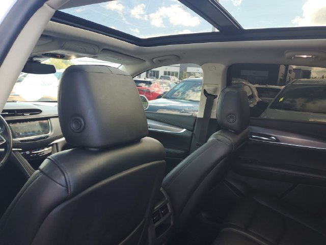 Certified 2019 Cadillac XT5 Luxury FWD image 10